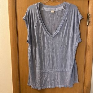 We the Free Free People Short Sleeve V Neck Tee T-Shirt Blue Size Small